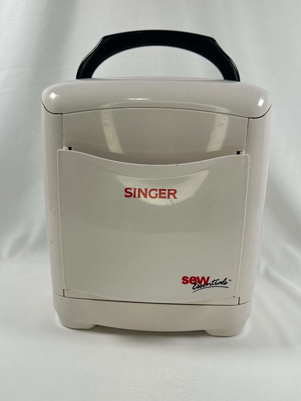 Singer Sew Essentials Folding Sewing Storage Box Kit Thread Organizer Case.